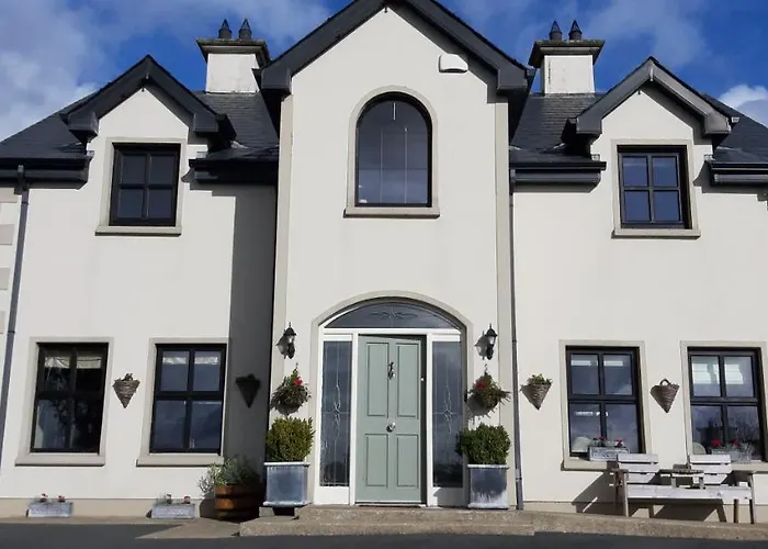 Safe Haven - Luxury Family Accommodation