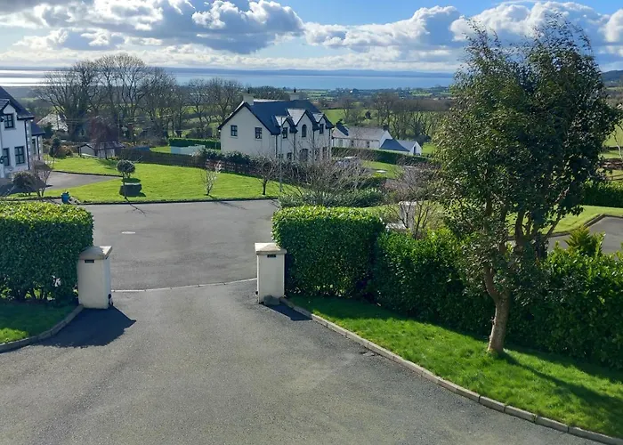 Safe Haven - Luxury Family Accommodation