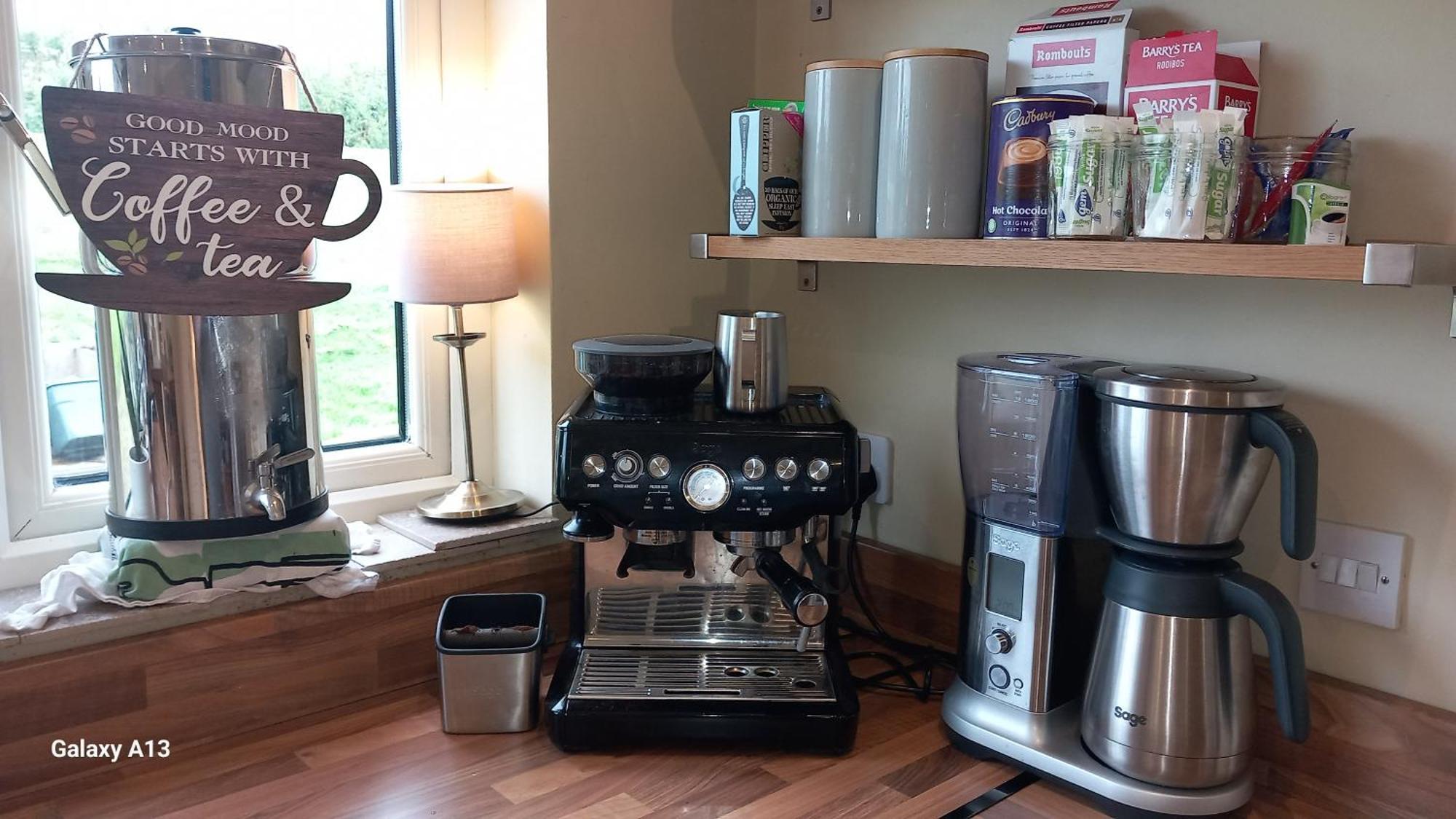 Safe Haven - Luxury Family Couette-café